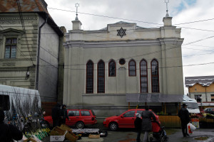 Campulung-Moldovenesc_synagogue_SAM6671