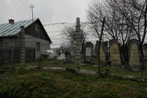 Itcani_new-cemetery_SAM6418