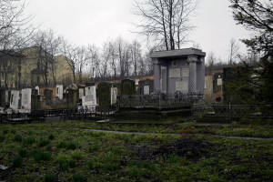Suceava_new-cemetery_SAM6395